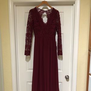 Lulus burgundy maxi dress